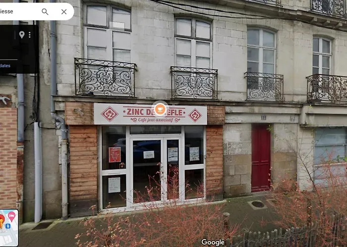 Le De L'ile نانت